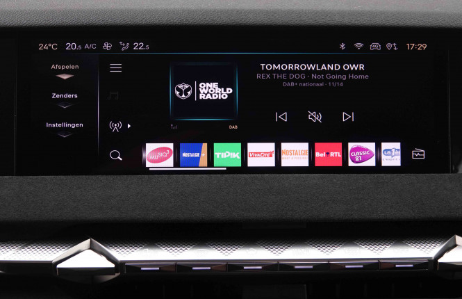 DS_DS_DS4_2550411_10.jpg DS_DS_DS4_2550411_10.jpg