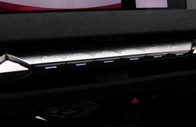 DS_DS_DS4_2550416_14.jpg DS_DS_DS4_2550416_14.jpg