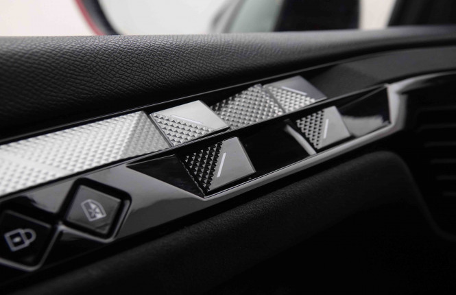 DS_DS_DS4_2550417_21.jpg DS_DS_DS4_2550417_21.jpg