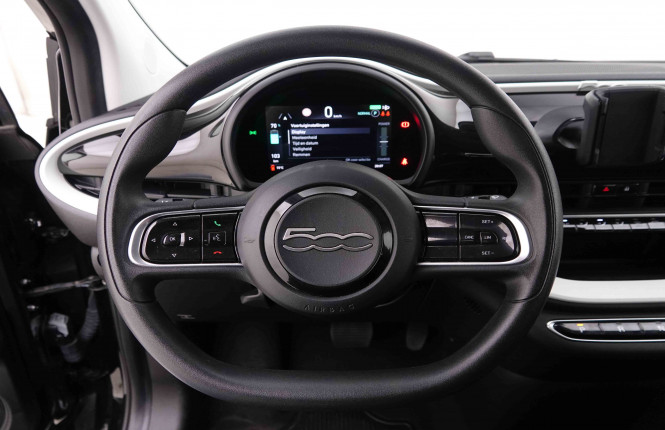 FIAT_FIAT_500E_2547482_114.jpg