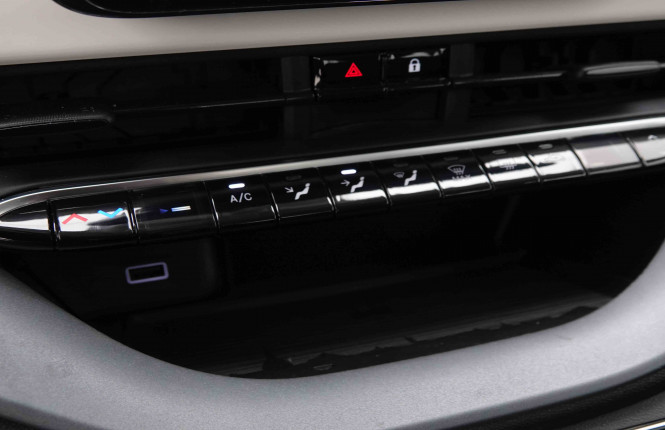 FIAT_FIAT_500E_2550831_12.jpg FIAT_FIAT_500E_2550831_12.jpg