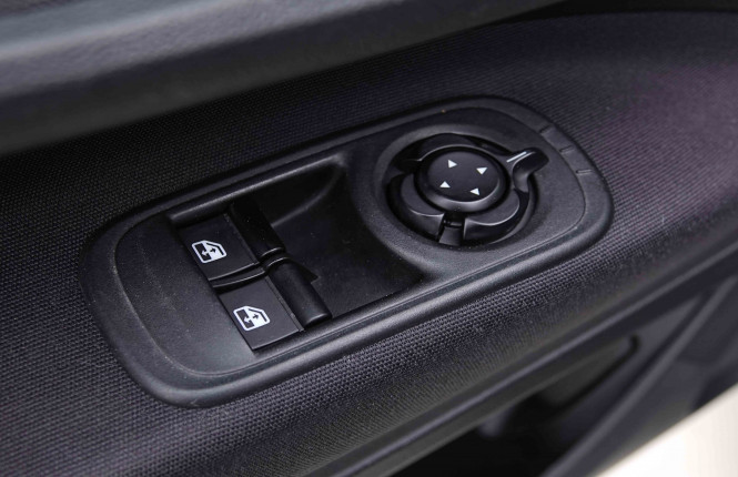 FIAT_FIAT_500E_2654269_20.jpg