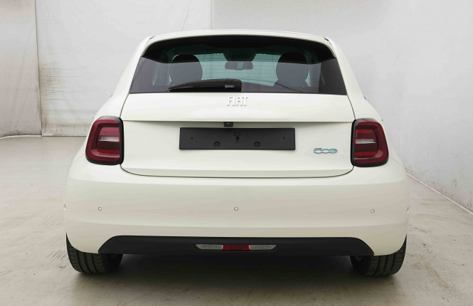 FIAT_FIAT_500E_2654271_30.jpg
