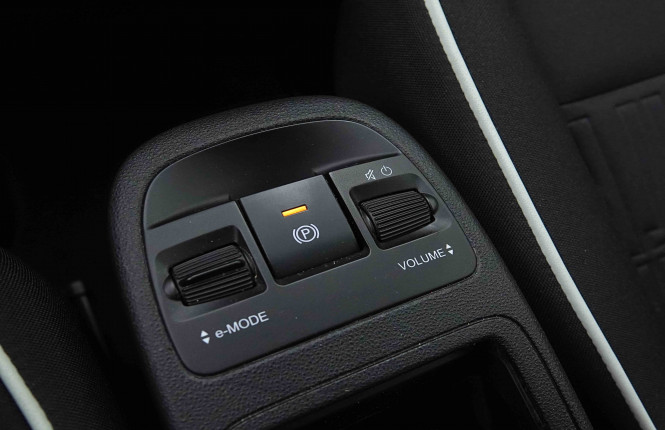 FIAT_FIAT_500E_2654272_14.jpg