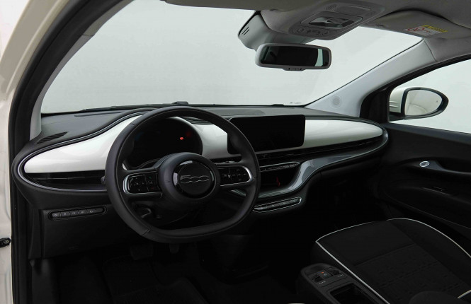 FIAT_FIAT_500E_2654272_7.jpg