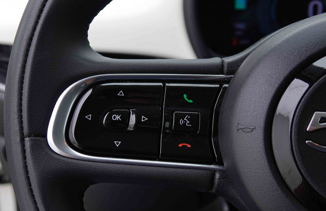 FIAT_FIAT_500E_2654273_18.jpg
