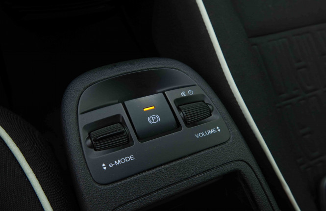 FIAT_FIAT_500E_2654283_14.jpg
