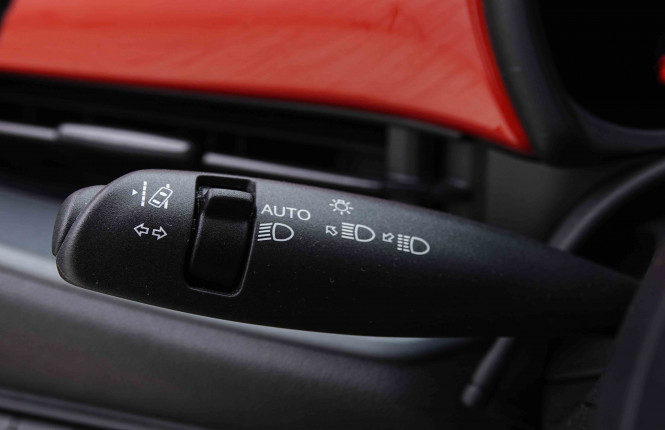 FIAT_FIAT_500E_2655011_13.jpg FIAT_FIAT_500E_2655011_13.jpg