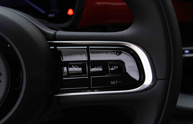 FIAT_FIAT_500E_2655011_16.jpg FIAT_FIAT_500E_2655011_16.jpg