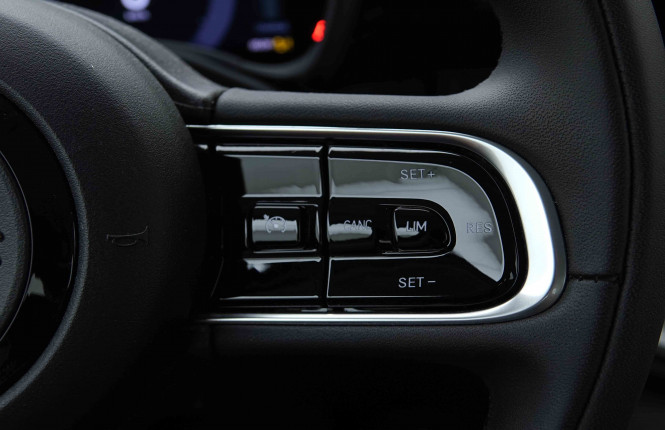FIAT_FIAT_500E_2655012_18.jpg FIAT_FIAT_500E_2655012_18.jpg
