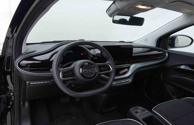 FIAT_FIAT_500E_2655012_7.jpg FIAT_FIAT_500E_2655012_7.jpg