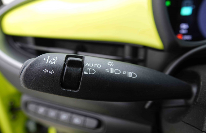 FIAT_FIAT_500E_2655013_14.jpg FIAT_FIAT_500E_2655013_14.jpg