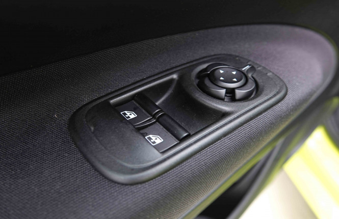 FIAT_FIAT_500E_2655013_18.jpg FIAT_FIAT_500E_2655013_18.jpg