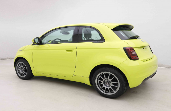 FIAT_FIAT_500E_2655013_25.jpg FIAT_FIAT_500E_2655013_25.jpg