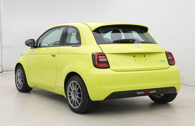 FIAT_FIAT_500E_2655013_26.jpg FIAT_FIAT_500E_2655013_26.jpg
