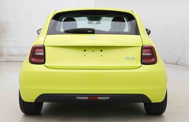 FIAT_FIAT_500E_2655013_27.jpg FIAT_FIAT_500E_2655013_27.jpg