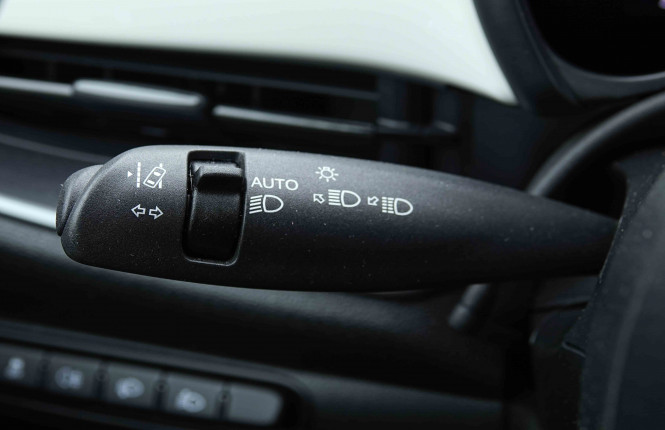 FIAT_FIAT_500E_2655022_15.jpg FIAT_FIAT_500E_2655022_15.jpg