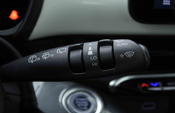 FIAT_FIAT_500E_2655022_16.jpg FIAT_FIAT_500E_2655022_16.jpg