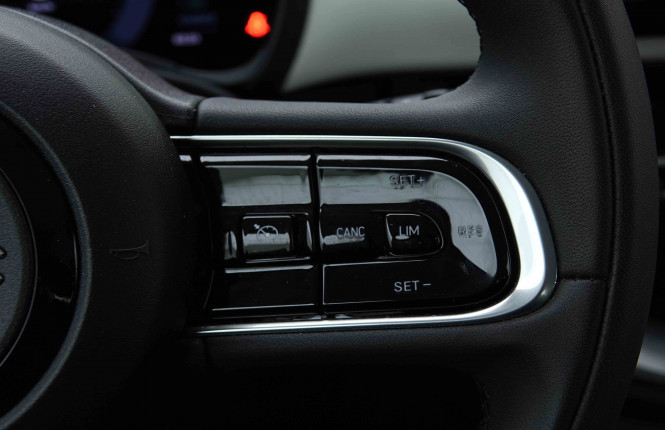 FIAT_FIAT_500E_2655022_18.jpg FIAT_FIAT_500E_2655022_18.jpg
