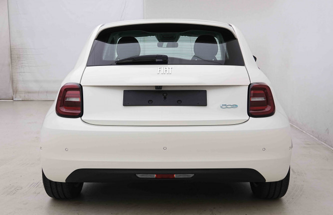 FIAT_FIAT_500E_2655037_30.jpg FIAT_FIAT_500E_2655037_30.jpg