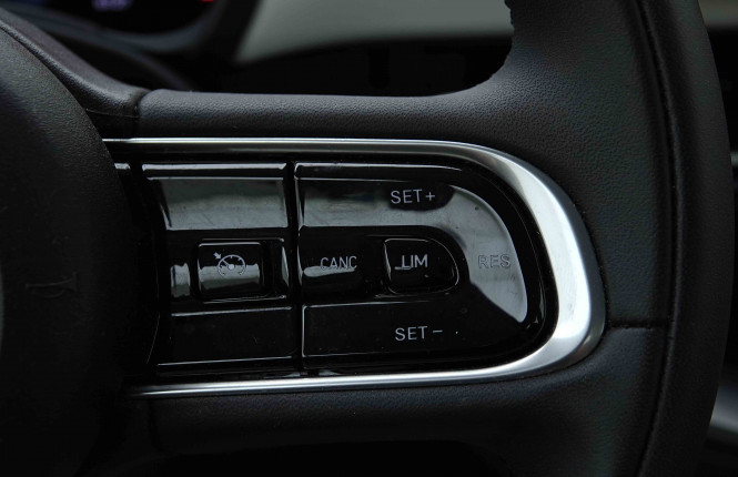 FIAT_FIAT_500E_2655039_19.jpg FIAT_FIAT_500E_2655039_19.jpg