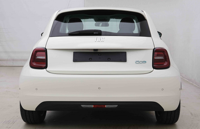 FIAT_FIAT_500E_2655039_30.jpg FIAT_FIAT_500E_2655039_30.jpg