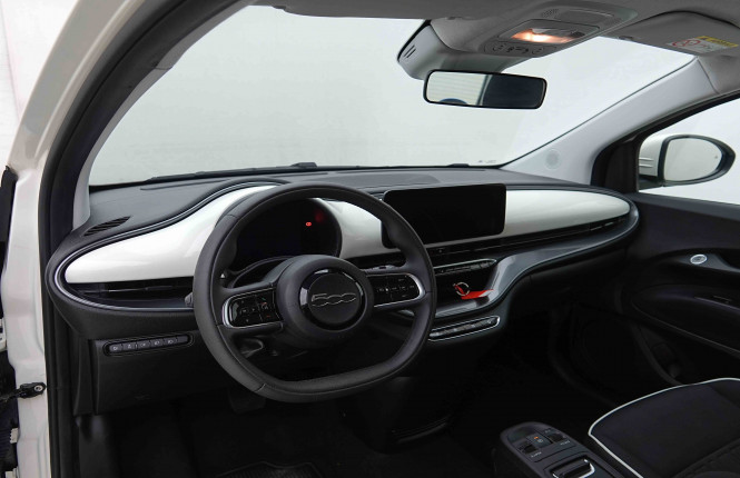 FIAT_FIAT_500E_2655039_7.jpg FIAT_FIAT_500E_2655039_7.jpg