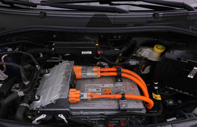 FIAT_FIAT_500E_2655513_23.jpg FIAT_FIAT_500E_2655513_23.jpg