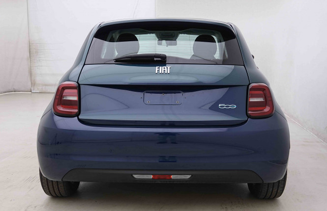 FIAT_FIAT_500E_2655513_30.jpg FIAT_FIAT_500E_2655513_30.jpg