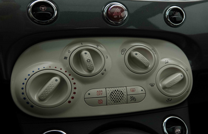 FIAT_FIAT_500_2653544_12.jpg FIAT_FIAT_500_2653544_12.jpg