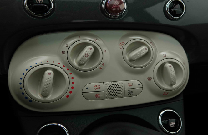FIAT_FIAT_500_2653548_12.jpg FIAT_FIAT_500_2653548_12.jpg