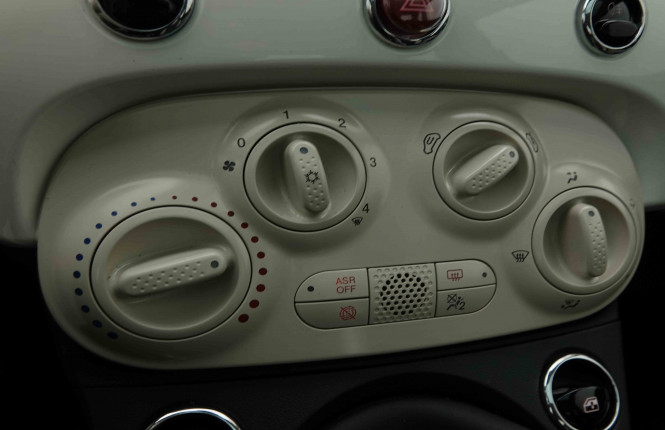 FIAT_FIAT_500_2653550_12.jpg FIAT_FIAT_500_2653550_12.jpg
