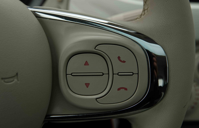 FIAT_FIAT_500_2653550_18.jpg FIAT_FIAT_500_2653550_18.jpg