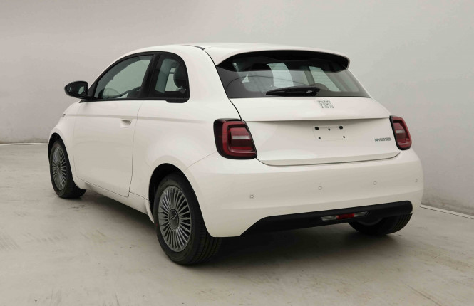 FIAT_FIAT_500_2654350_26.jpg FIAT_FIAT_500_2654350_26.jpg