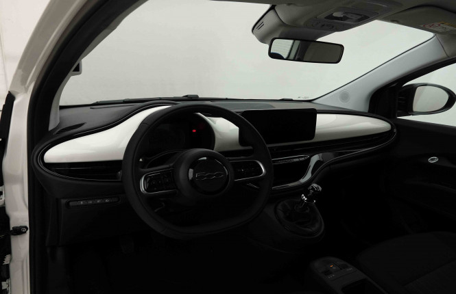 FIAT_FIAT_500_2654351_7.jpg FIAT_FIAT_500_2654351_7.jpg
