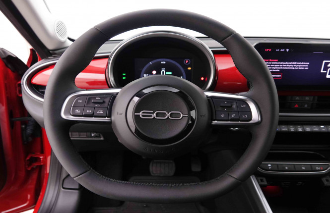 FIAT_FIAT_600_2547765_37.jpg