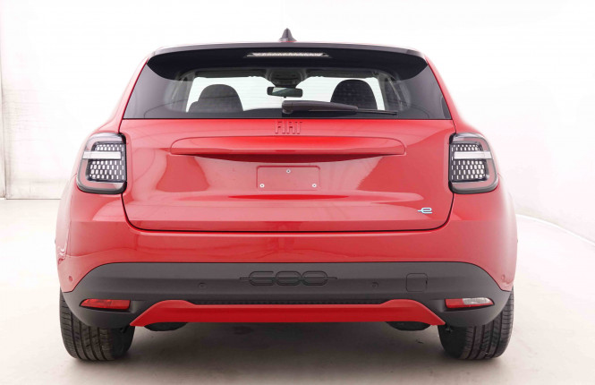 FIAT_FIAT_600_2547765_55.jpg