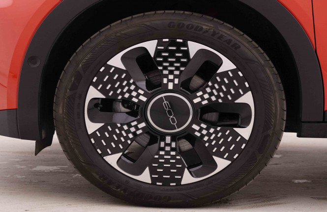 FIAT_FIAT_600_2652573_24.jpg FIAT_FIAT_600_2652573_24.jpg