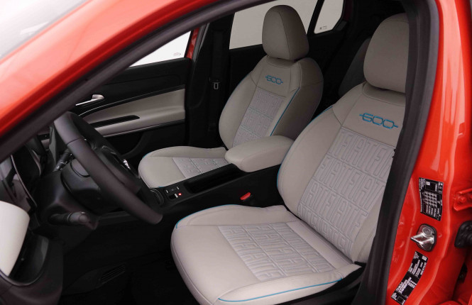 FIAT_FIAT_600_2652573_39.jpg FIAT_FIAT_600_2652573_39.jpg