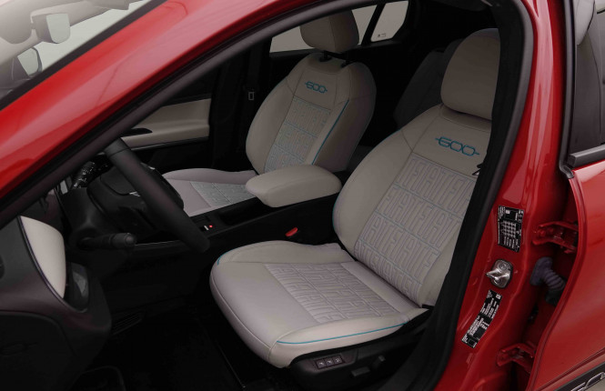 FIAT_FIAT_600_2652666_7.jpg FIAT_FIAT_600_2652666_7.jpg