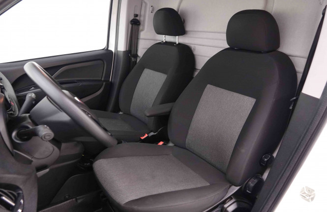 FIAT_FIAT_DOBLO_2446672_6.jpg