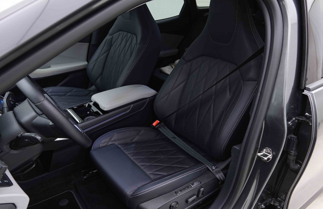 FORD_FORD_EXPLORER_2655598_7.jpg FORD_FORD_EXPLORER_2655598_7.jpg
