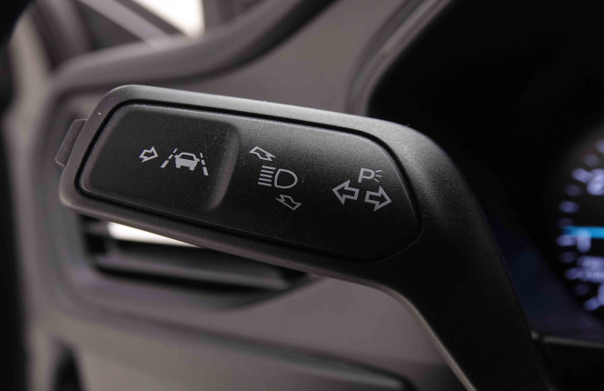 FORD_FORD_FOCUS_2551153_17.jpg FORD_FORD_FOCUS_2551153_17.jpg