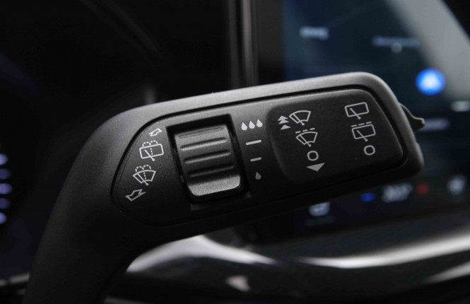 FORD_FORD_FOCUS_2551153_18.jpg FORD_FORD_FOCUS_2551153_18.jpg