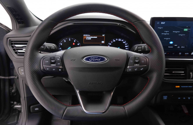 FORD_FORD_FOCUS_2551153_9.jpg FORD_FORD_FOCUS_2551153_9.jpg