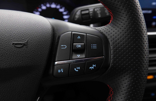 FORD_FORD_FOCUS_2551154_19.jpg FORD_FORD_FOCUS_2551154_19.jpg