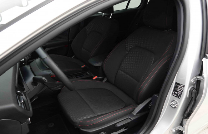 FORD_FORD_FOCUS_2652998_6.jpg FORD_FORD_FOCUS_2652998_6.jpg