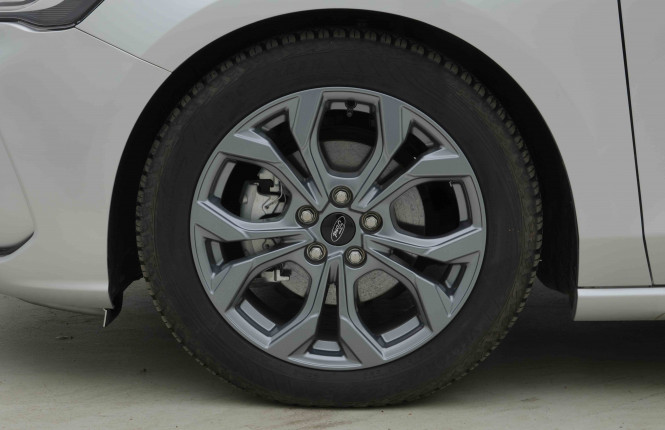 FORD_FORD_FOCUS_2654355_21.jpg FORD_FORD_FOCUS_2654355_21.jpg