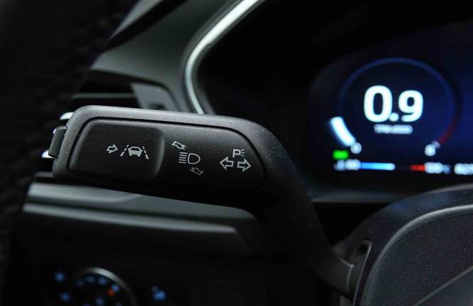 FORD_FORD_FOCUS_2654764_13.jpg FORD_FORD_FOCUS_2654764_13.jpg
