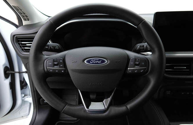 FORD_FORD_FOCUS_2654764_8.jpg FORD_FORD_FOCUS_2654764_8.jpg
